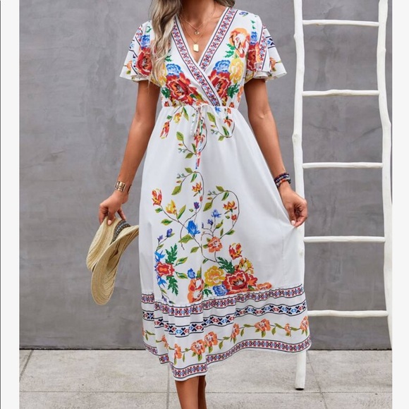 Boho Floral Paisley Print Butterfly Sleeve Dress - Picture 4 of 7